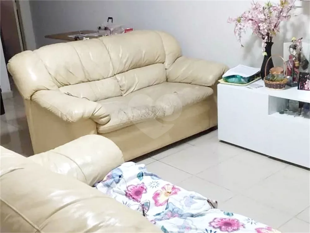 Sobrado à venda com 2 quartos, 100m² - Foto 1