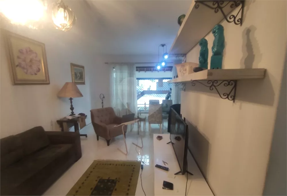 Sobrado à venda com 3 quartos, 159m² - Foto 4