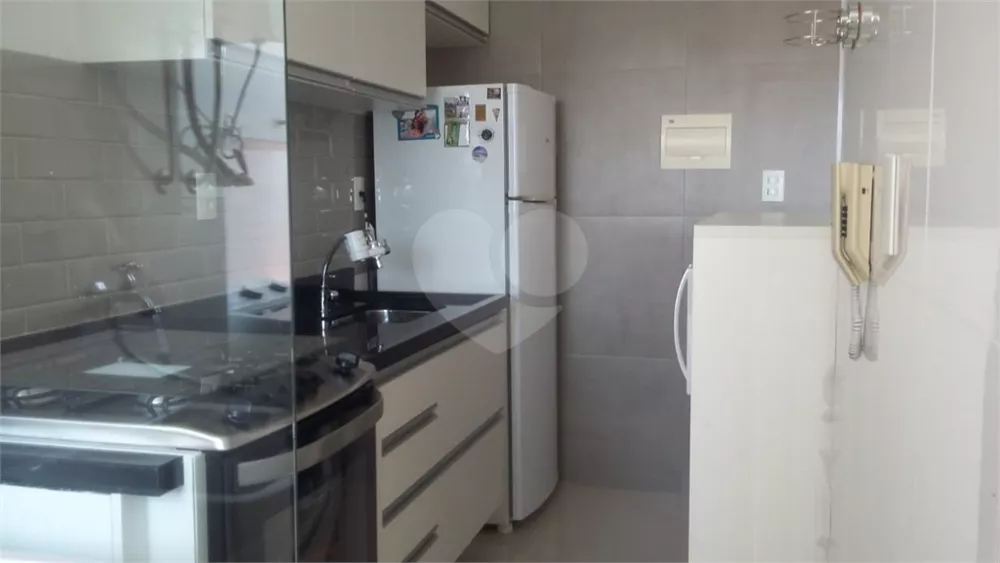 Apartamento à venda com 2 quartos, 50m² - Foto 2