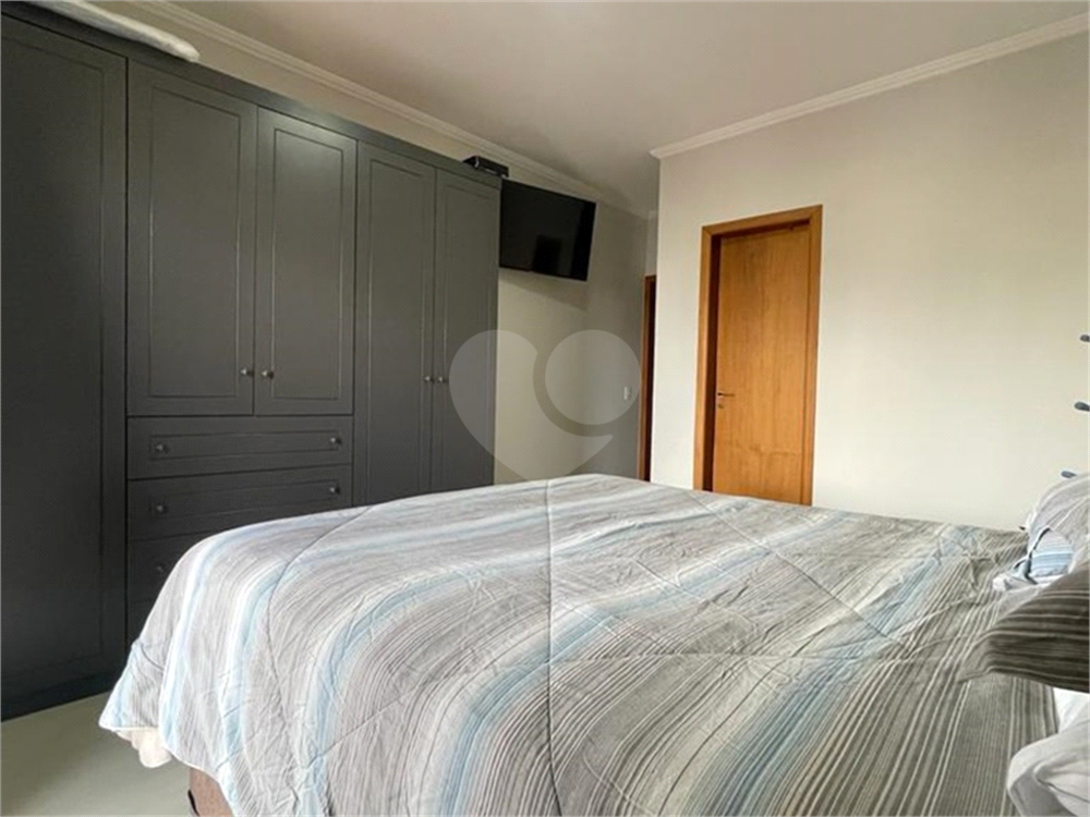 Sobrado à venda com 3 quartos, 240m² - Foto 8