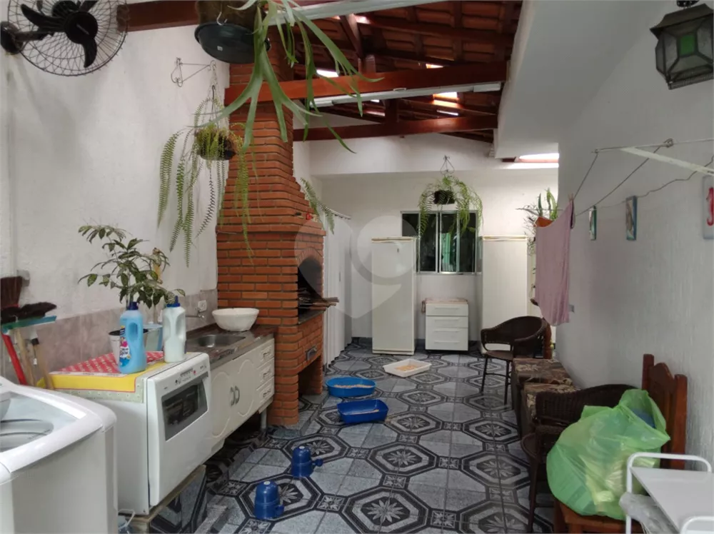 Casa à venda com 3 quartos, 165m² - Foto 10