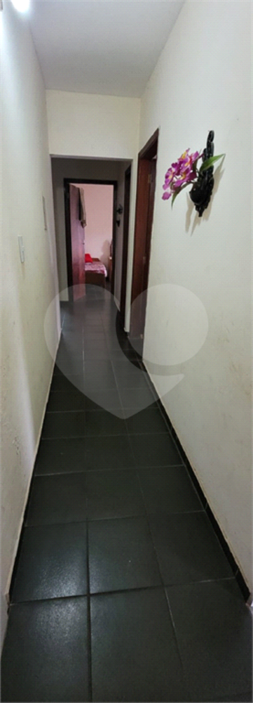 Casa à venda com 5 quartos, 248m² - Foto 9