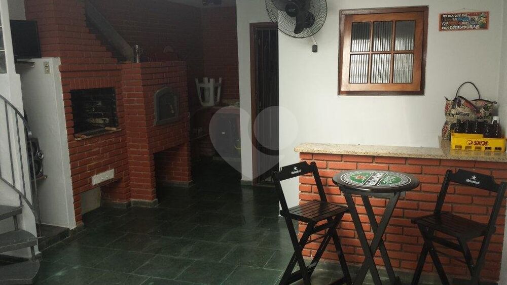 Sobrado à venda com 3 quartos, 200m² - Foto 9