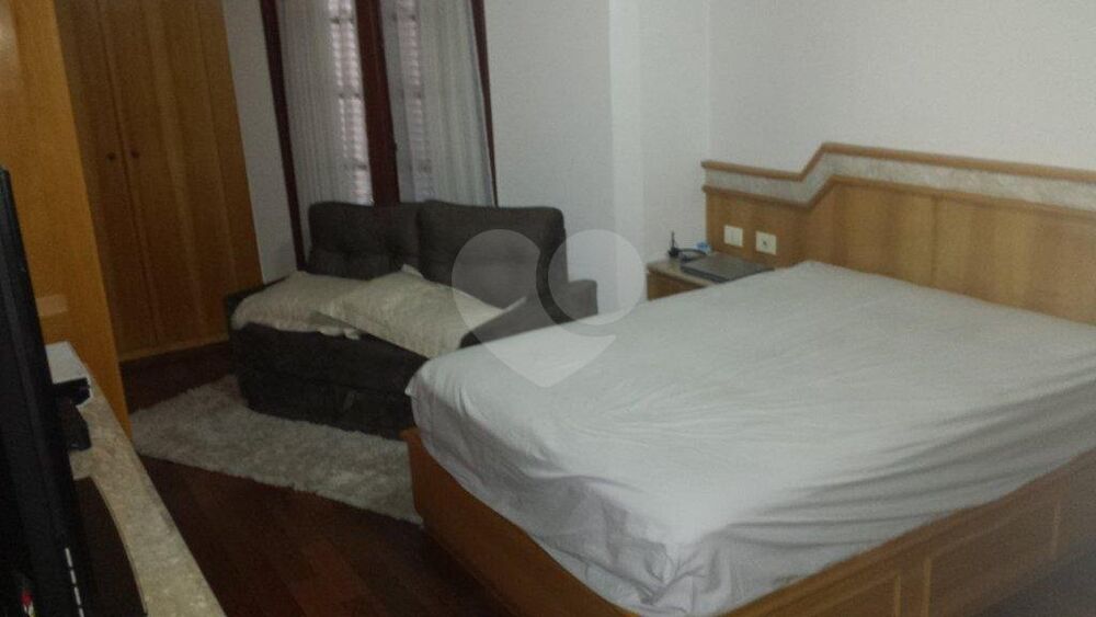 Sobrado à venda com 3 quartos, 200m² - Foto 13