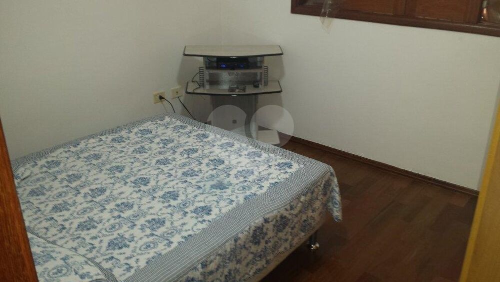 Sobrado à venda com 3 quartos, 200m² - Foto 11