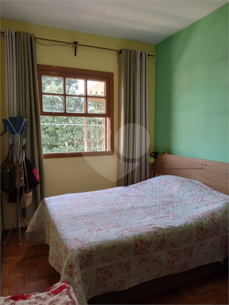 Casa à venda com 3 quartos, 143m² - Foto 2