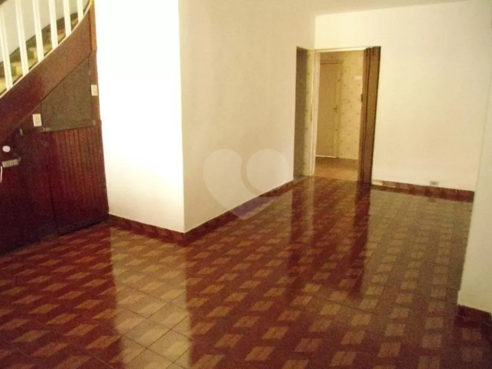 Sobrado à venda com 2 quartos, 100m² - Foto 3