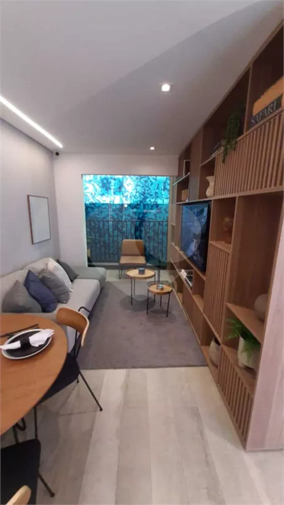 Apartamento à venda com 1 quarto, 34m² - Foto 1