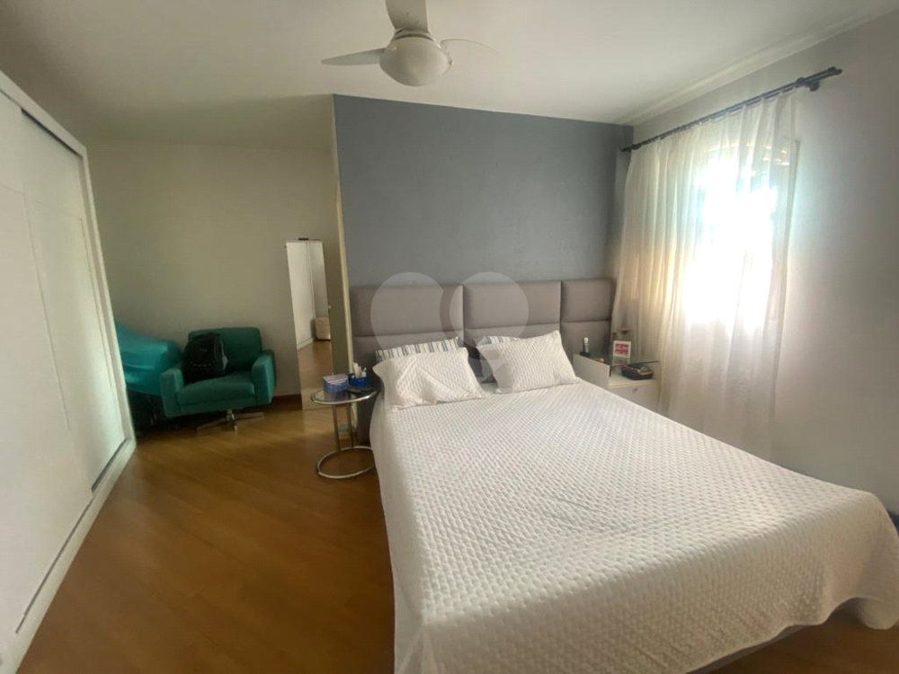 Casa à venda com 4 quartos, 150m² - Foto 2