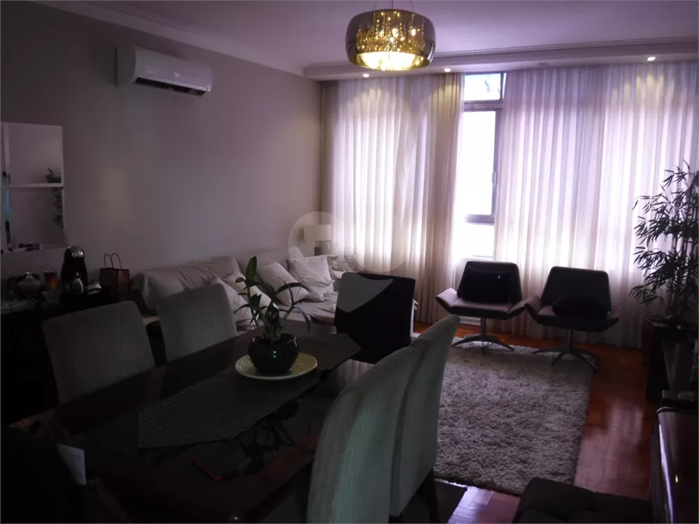 Apartamento à venda com 2 quartos, 100m² - Foto 1