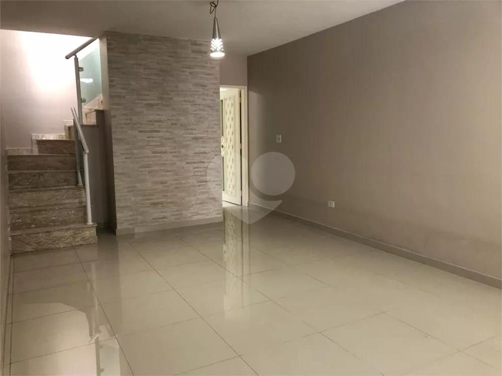 Sobrado à venda com 3 quartos, 100m² - Foto 4