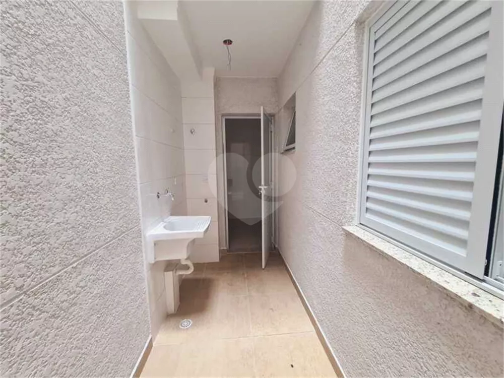 Apartamento à venda com 2 quartos, 40m² - Foto 6