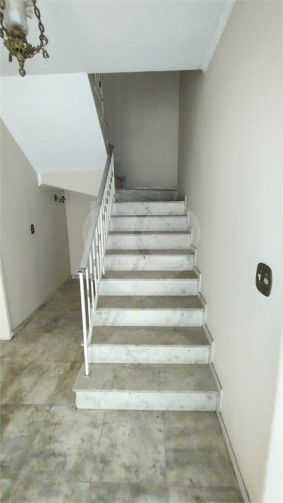 Sobrado à venda com 5 quartos, 229m² - Foto 2