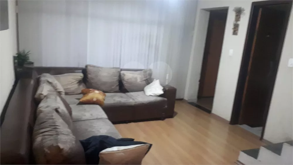 Sobrado à venda com 3 quartos, 120m² - Foto 2