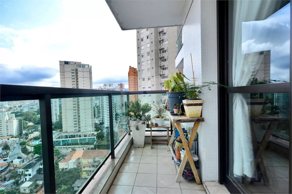 Apartamento à venda com 4 quartos, 220m² - Foto 7