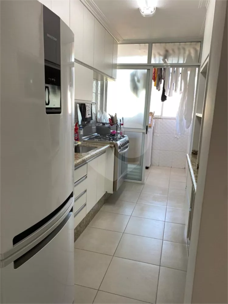 Apartamento à venda com 3 quartos, 73m² - Foto 4