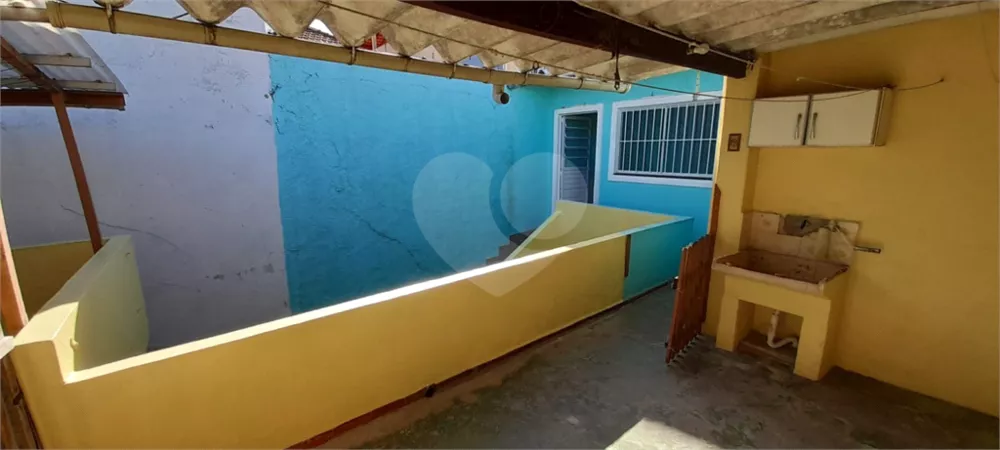 Casa à venda com 3 quartos, 200m² - Foto 3