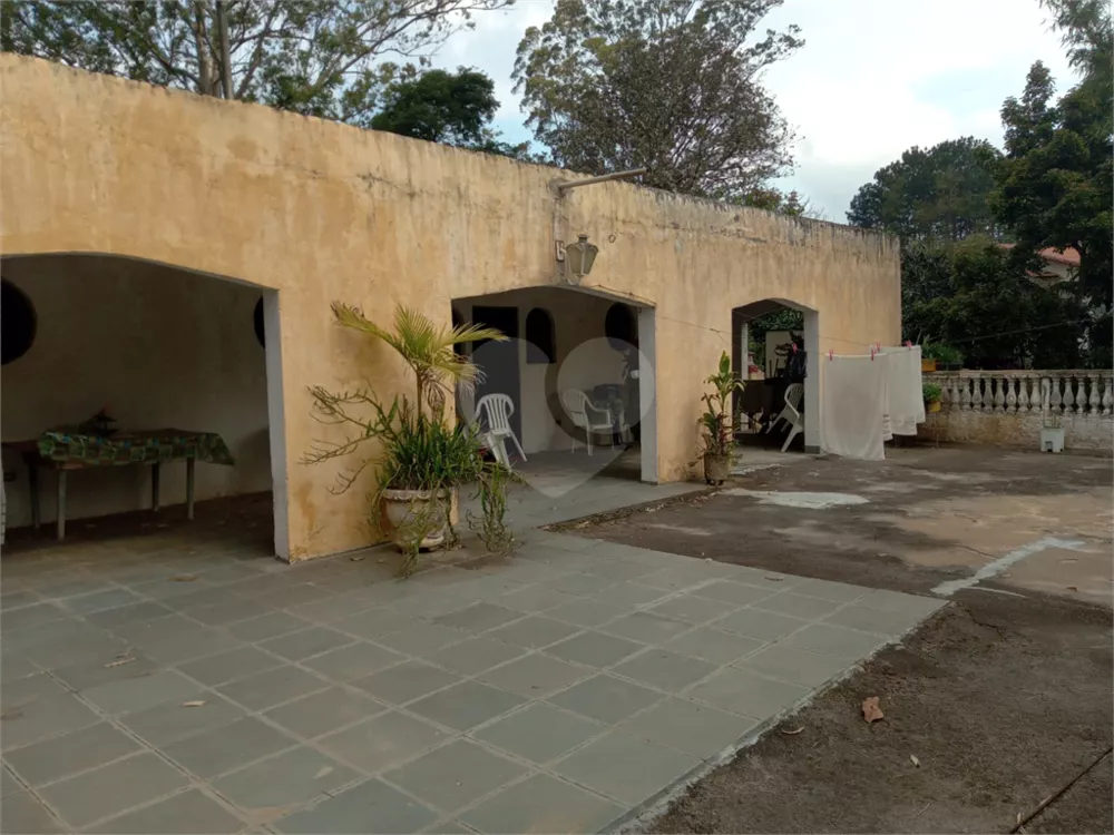 Casa de Condomínio à venda com 4 quartos, 282m² - Foto 1