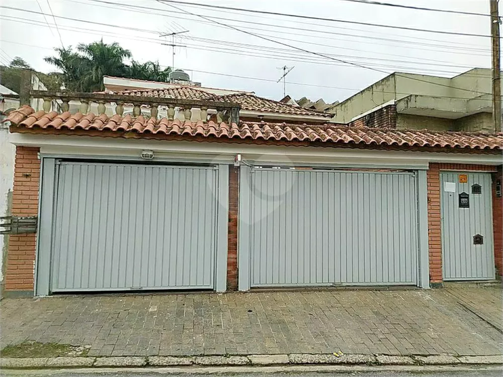 Casa à venda com 3 quartos, 114m² - Foto 1