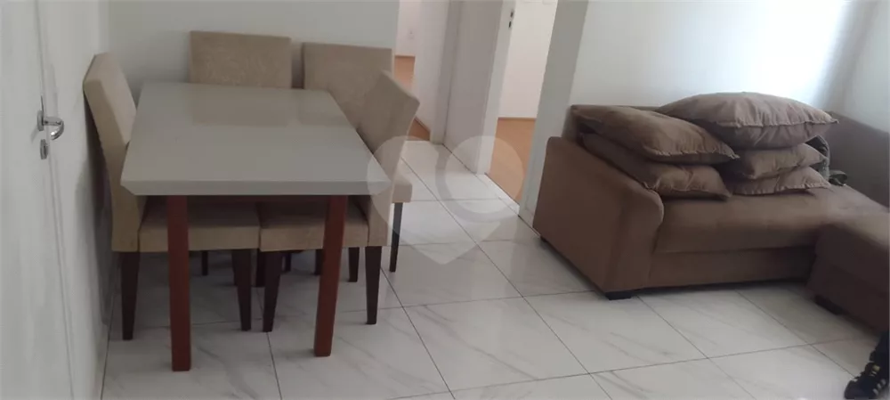 Apartamento à venda com 2 quartos, 42m² - Foto 3