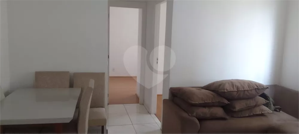 Apartamento à venda com 2 quartos, 42m² - Foto 1