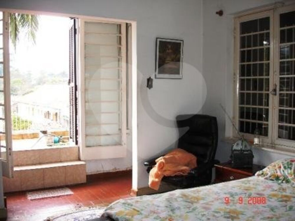 Sobrado à venda com 5 quartos, 300m² - Foto 4