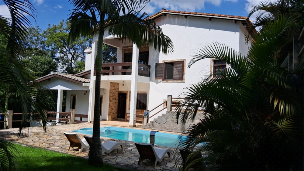 Casa de Condomínio à venda com 3 quartos, 430m² - Foto 1