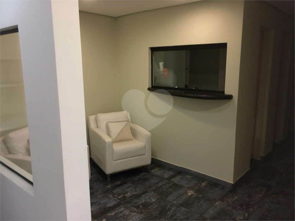 Casa à venda e aluguel, 670m² - Foto 2