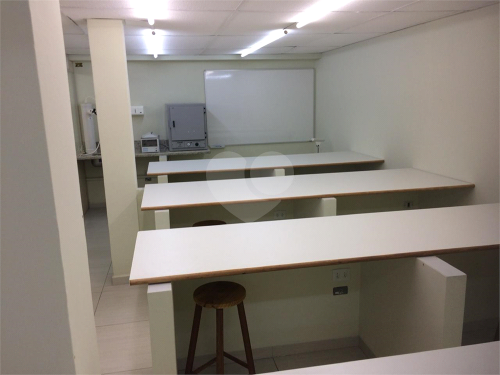 Casa à venda e aluguel, 670m² - Foto 5