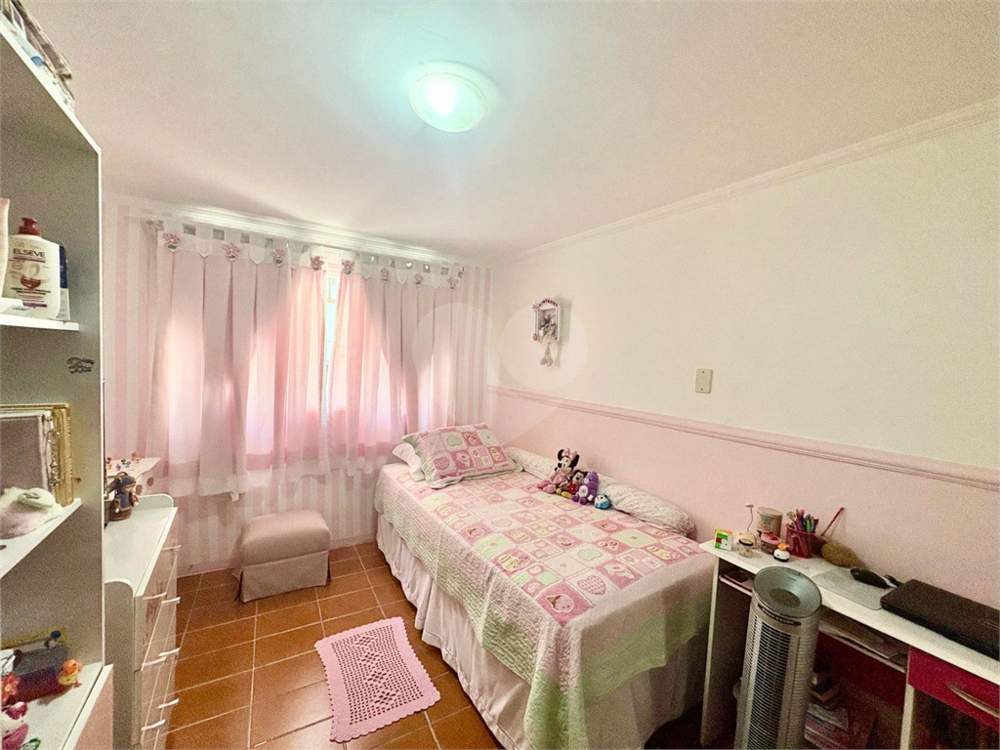 Casa à venda com 4 quartos, 128m² - Foto 2