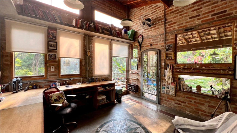 Casa à venda e aluguel com 4 quartos, 197m² - Foto 3