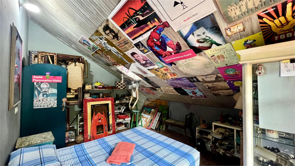 Casa à venda e aluguel com 4 quartos, 197m² - Foto 2