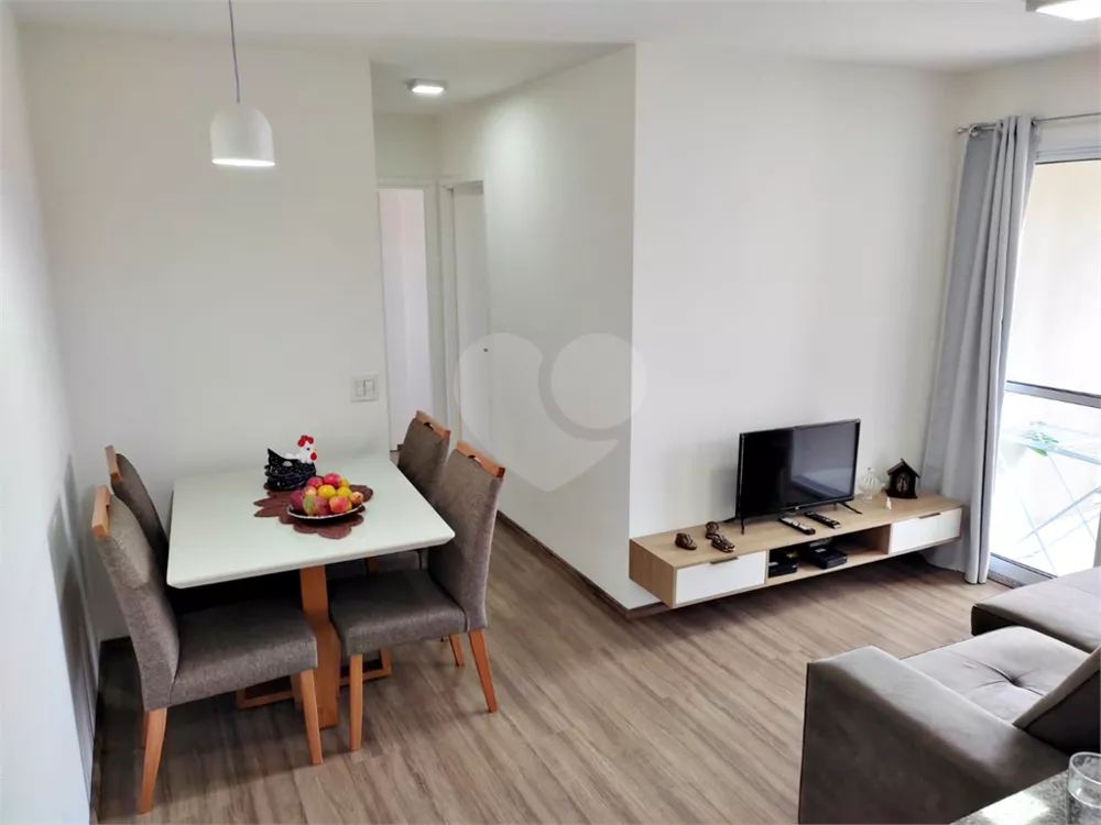 Apartamento à venda com 2 quartos, 56m² - Foto 1