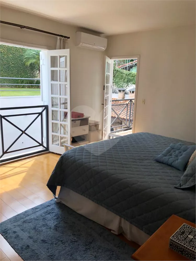 Casa à venda com 5 quartos, 330m² - Foto 8