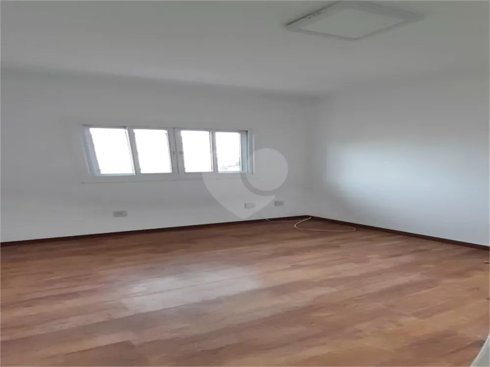 Sobrado à venda com 4 quartos, 251m² - Foto 7