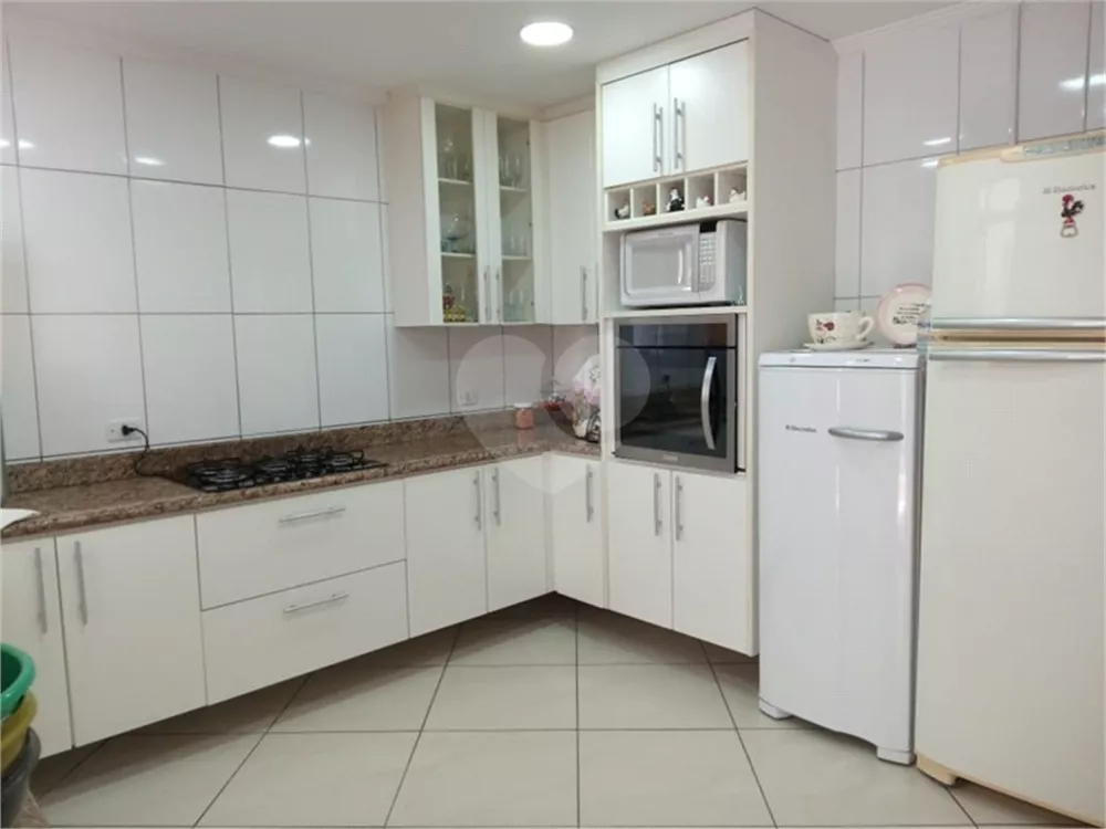 Sobrado à venda com 4 quartos, 170m² - Foto 4