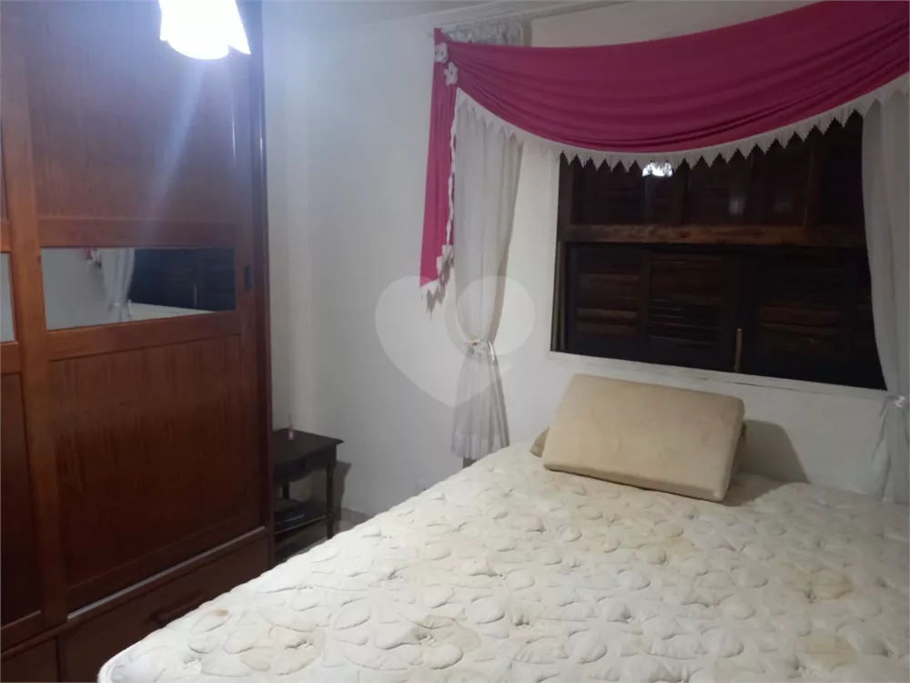 Sobrado à venda com 3 quartos, 180m² - Foto 4