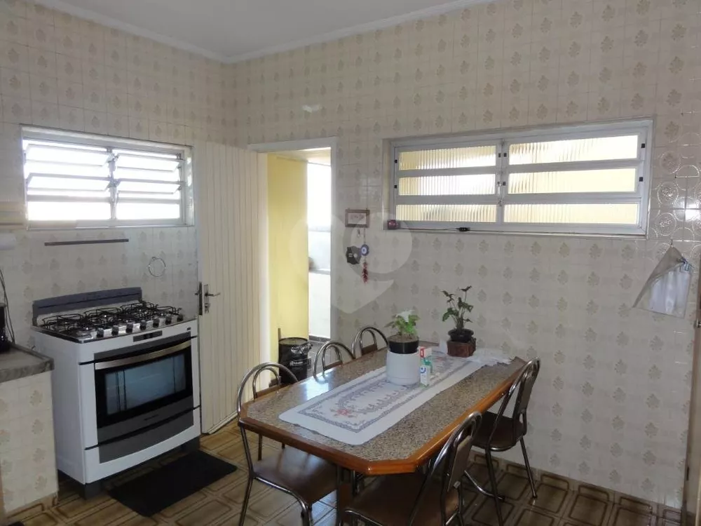 Sobrado à venda com 3 quartos, 212m² - Foto 2