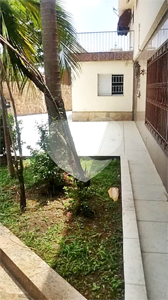 Sobrado, 8 quartos, 329 m² - Foto 9