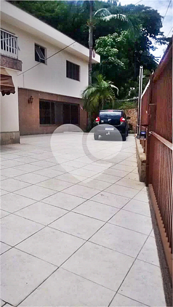 Sobrado, 8 quartos, 329 m² - Foto 3