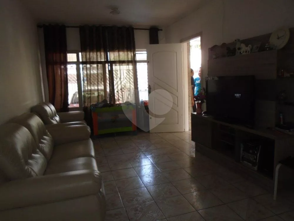 Sobrado à venda com 2 quartos, 121m² - Foto 2