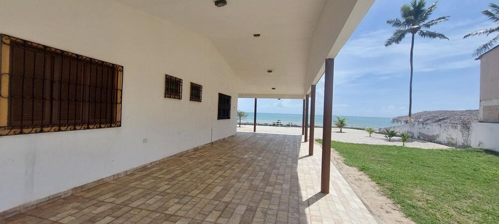 Casa à venda com 3 quartos, 1080m² - Foto 7