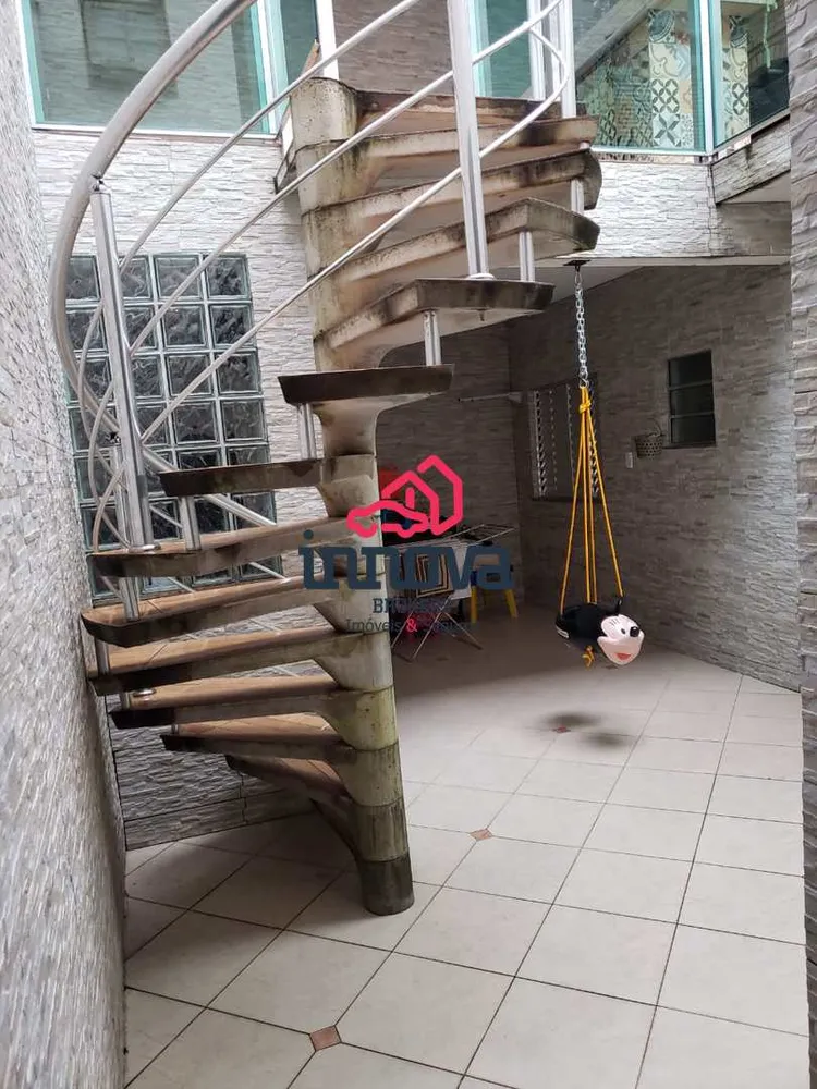 Casa, 3 quartos, 218 m² - Foto 16