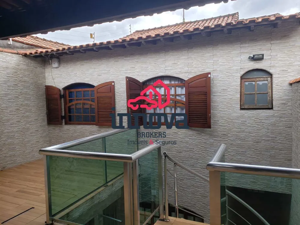 Casa, 3 quartos, 218 m² - Foto 4