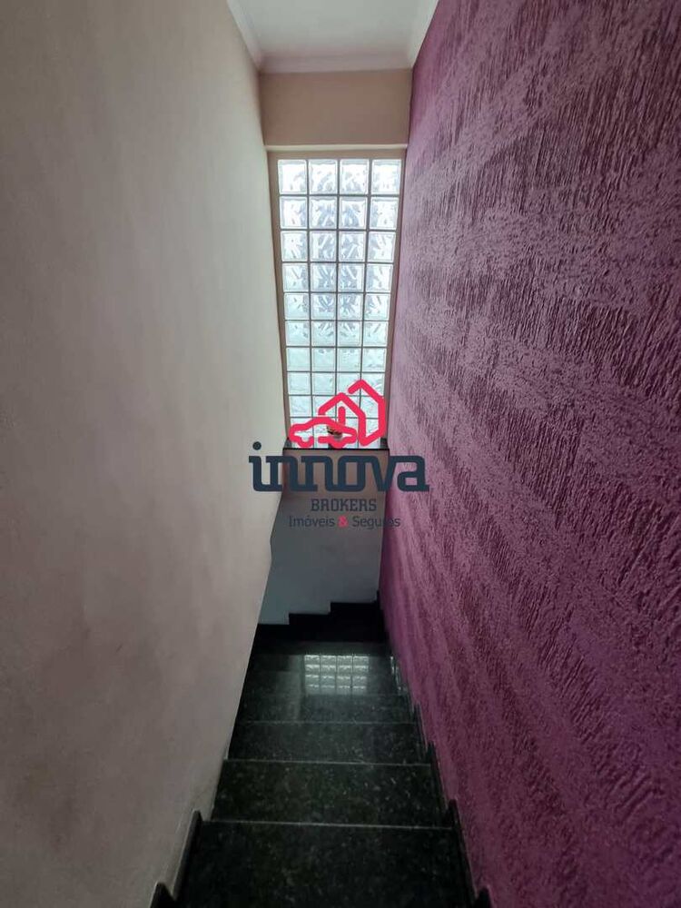 Sobrado, 3 quartos, 219 m² - Foto 4
