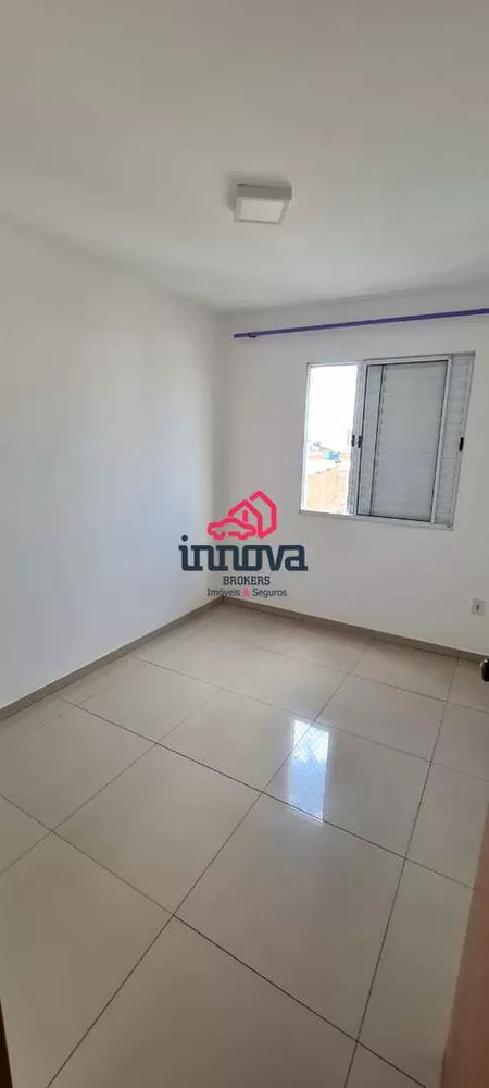 Apartamento à venda com 2 quartos, 42m² - Foto 2