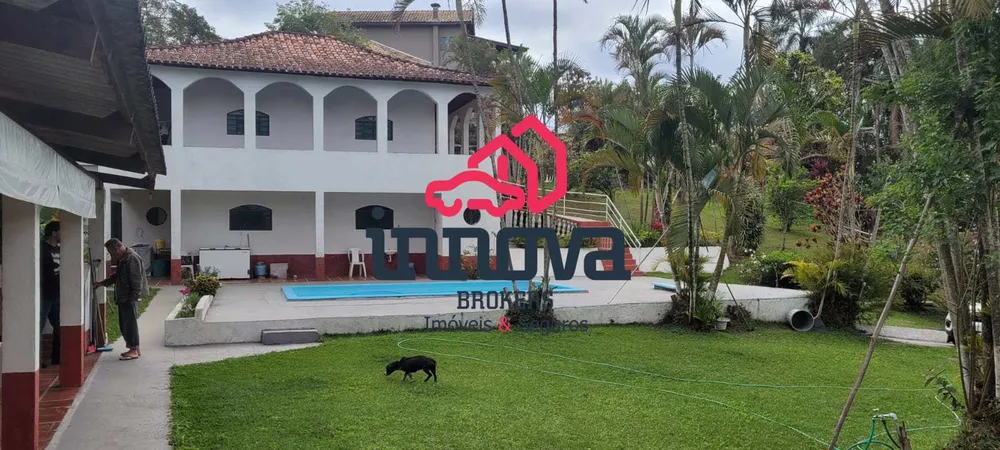 Chácara, 3 quartos, 2200 m² - Foto 2