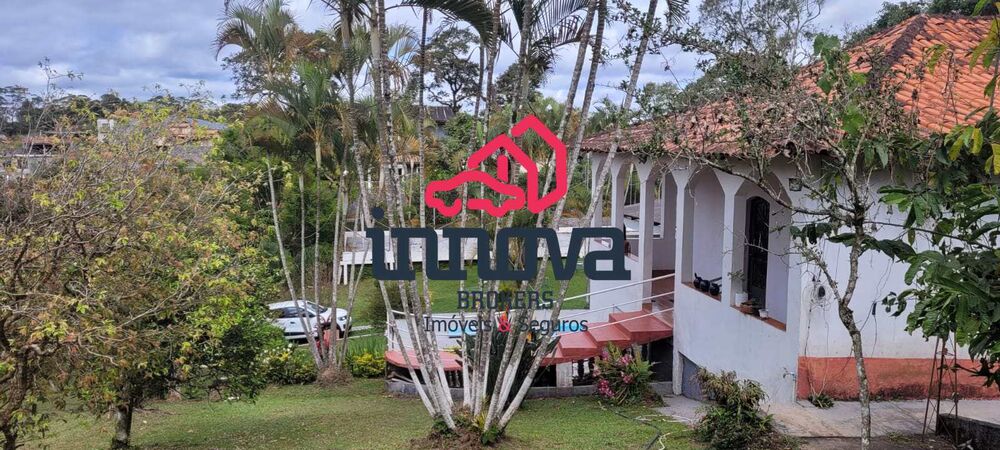 Chácara, 3 quartos, 2200 m² - Foto 1