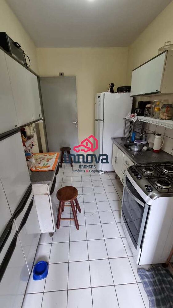 Apartamento à venda com 2 quartos, 62m² - Foto 5