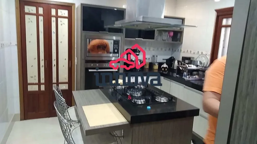 Apartamento, 3 quartos, 220 m² - Foto 12